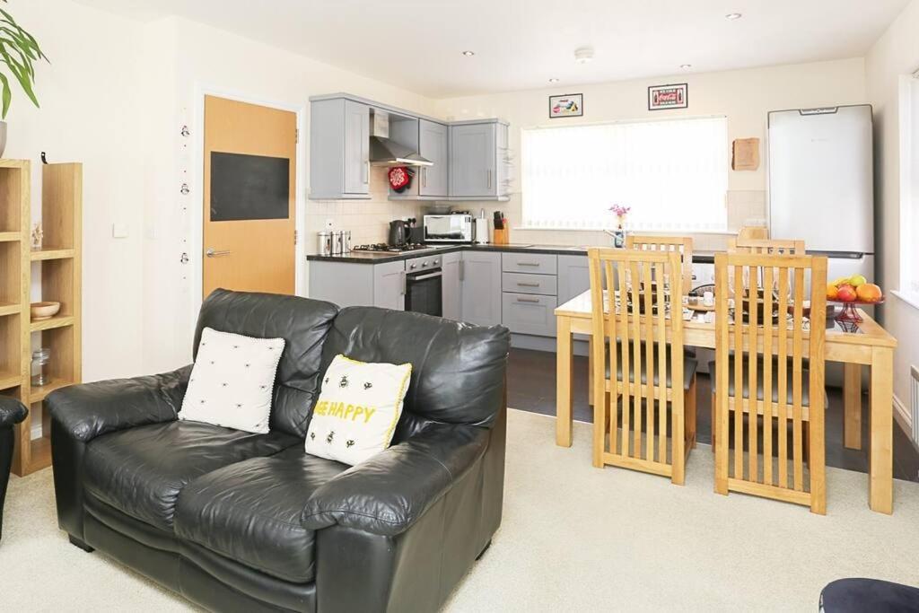 3Bed/2Bath Duplex Apartment - Pure Bliss Belfast Buitenkant foto